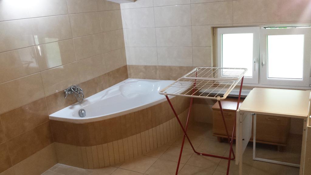 Apartamenty I Pokoje Przy Parku Jelenia Góra Eksteriør billede